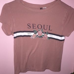 H&M Shirts & Tops - A shirt H&M Shirts & Tops - A shirt